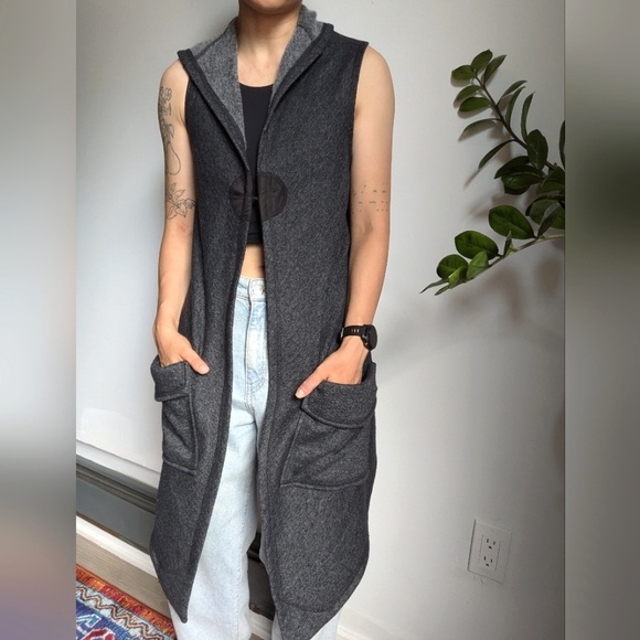 Annie Thompson Drape Hoodie Tunic Gray - small - Picture 2 of 7